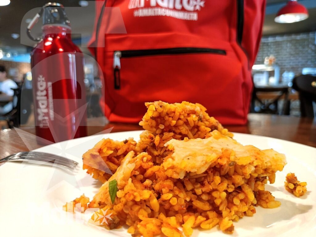 Salini Resort - Pasta al ragu00f9 Piatto di pasta al raguu00f9 servito al ristorante Vecchia Napoli